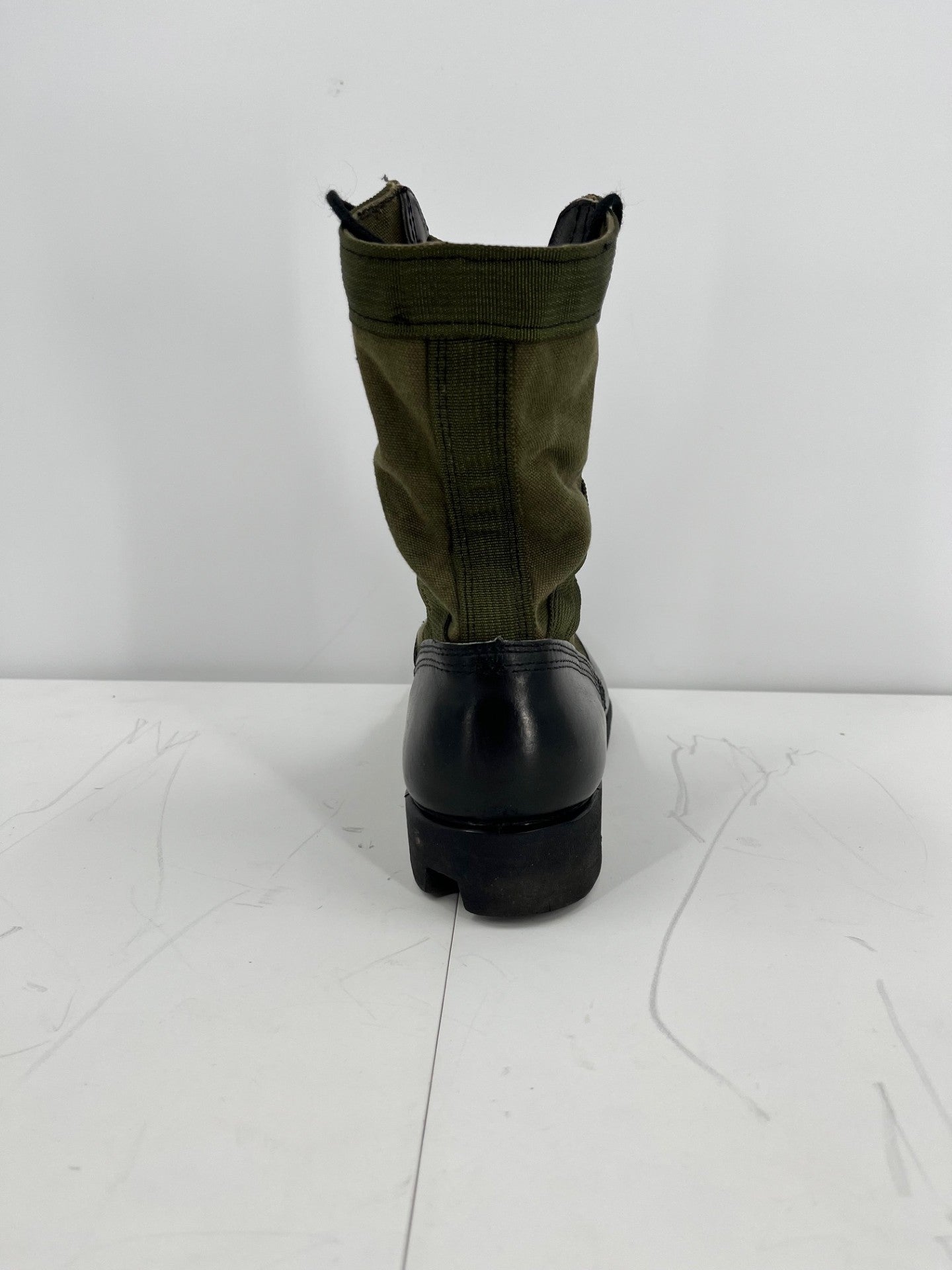 Post Vietnam War G.I. OD Green Jungle Boots Size: 8.5R