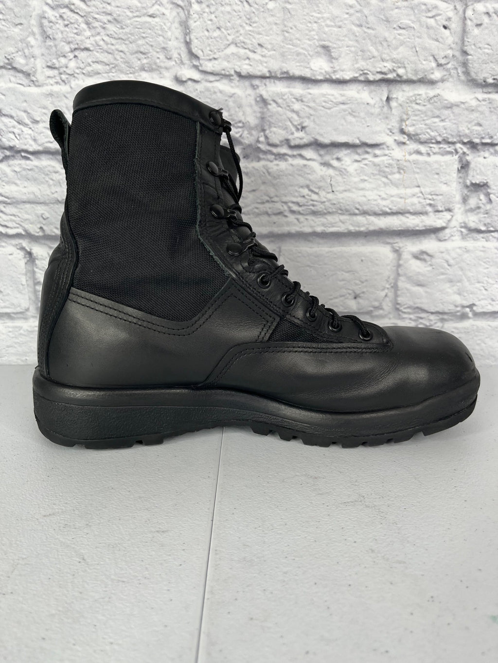 U.S. Military Insulated Cold Weather Combat Boots Size: 11.5 W