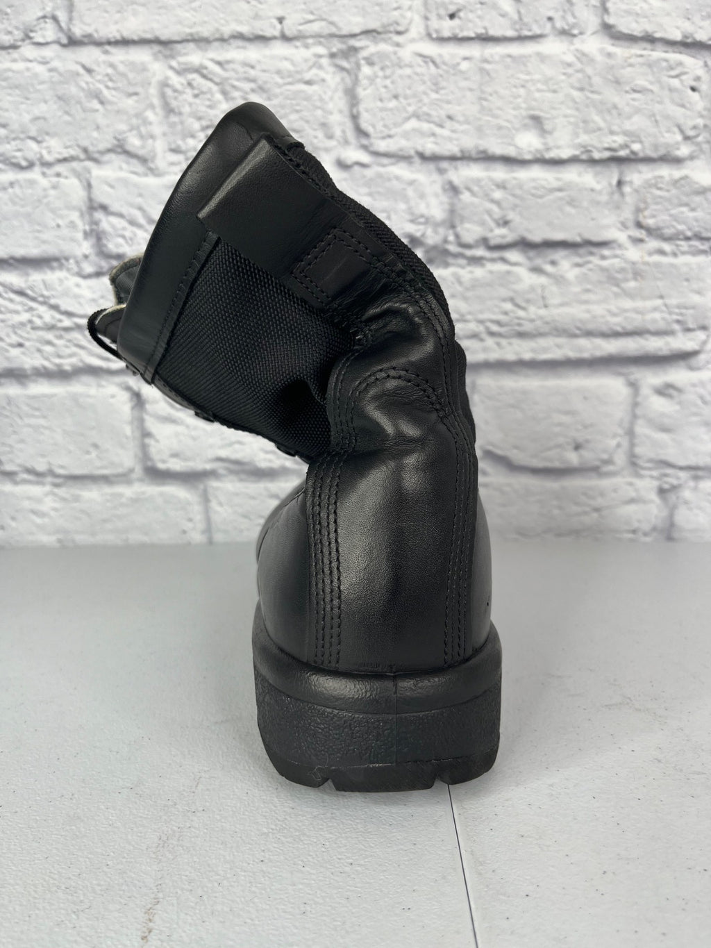 U.S. Military Insulated Cold Weather Combat Boots Size: 11.5 W