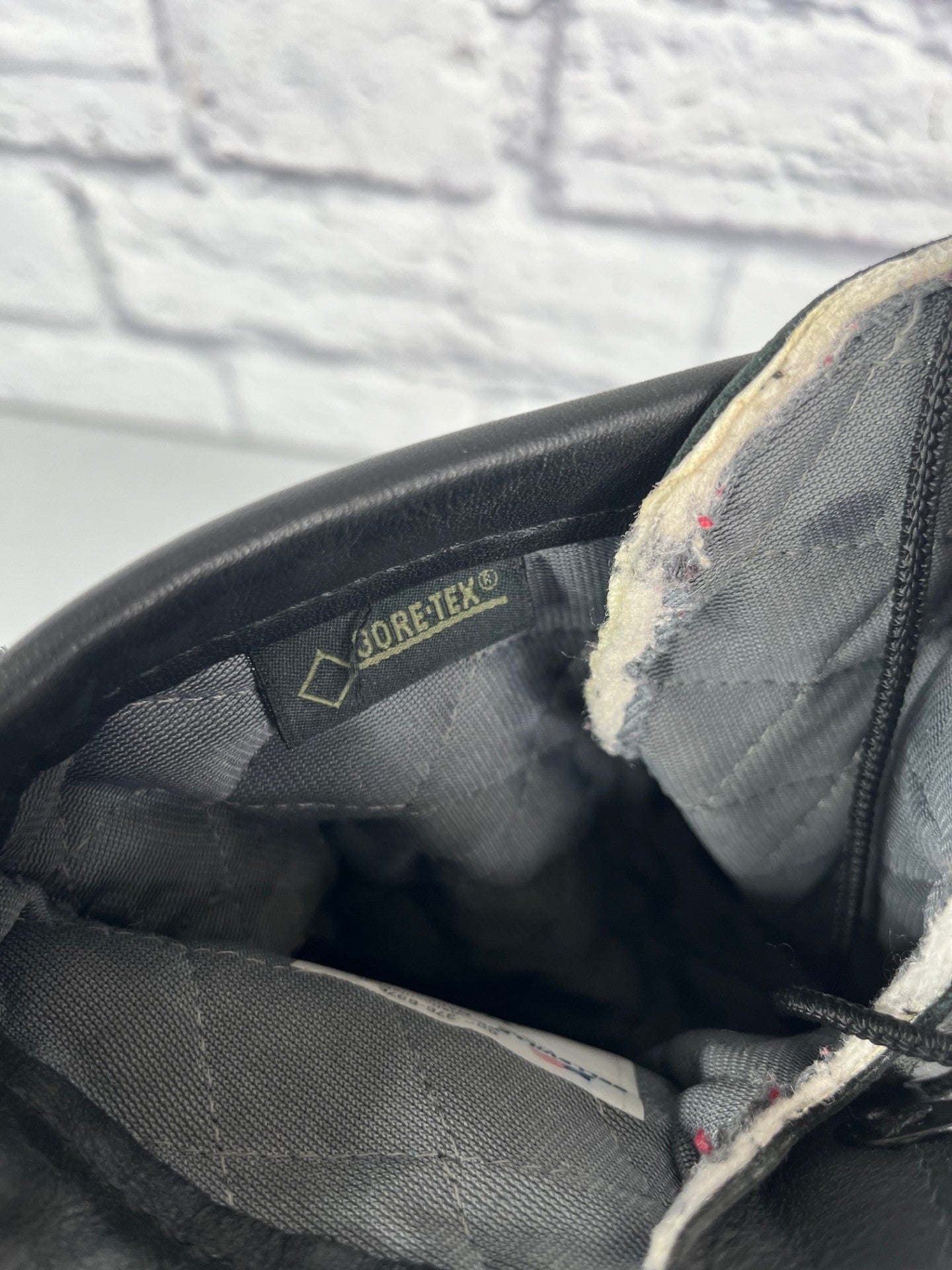 U.S. Military Insulated Cold Weather Combat Boots Size: 11.5 W