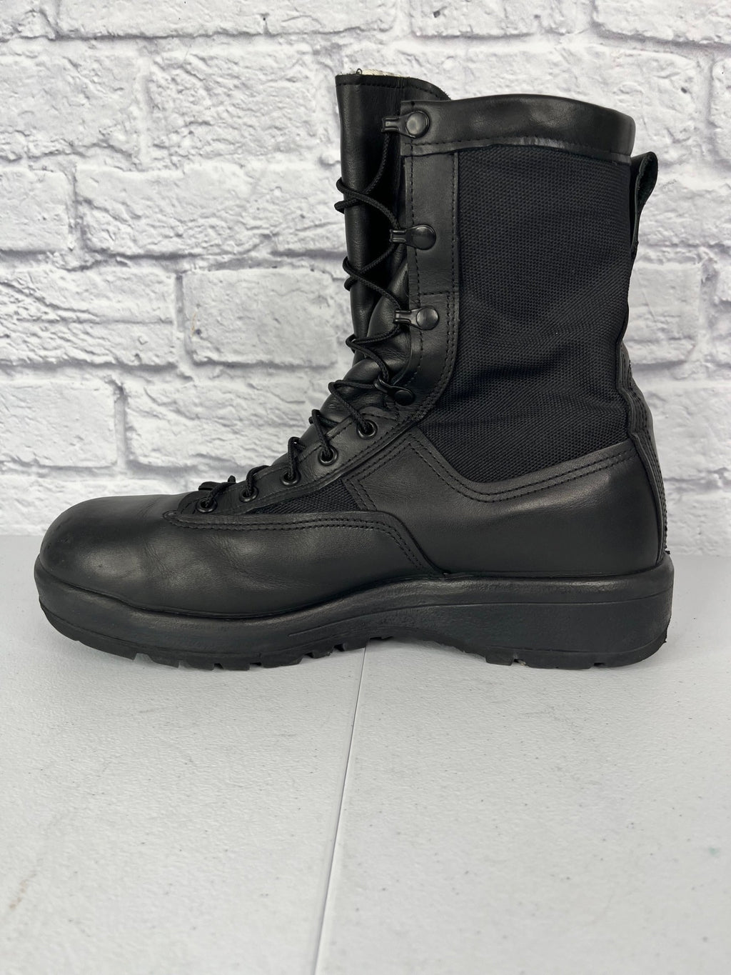 U.S. Military Insulated Cold Weather Combat Boots Size: 11.5 W
