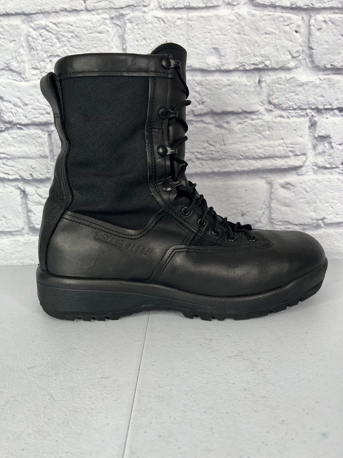 U.S. Military Insulated Cold Weather Combat Boots Size: 11.5 W