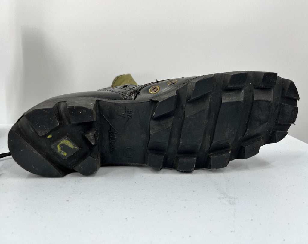 Unissued Vietnam War G.I. OD Green Jungle Boots Size: 9N