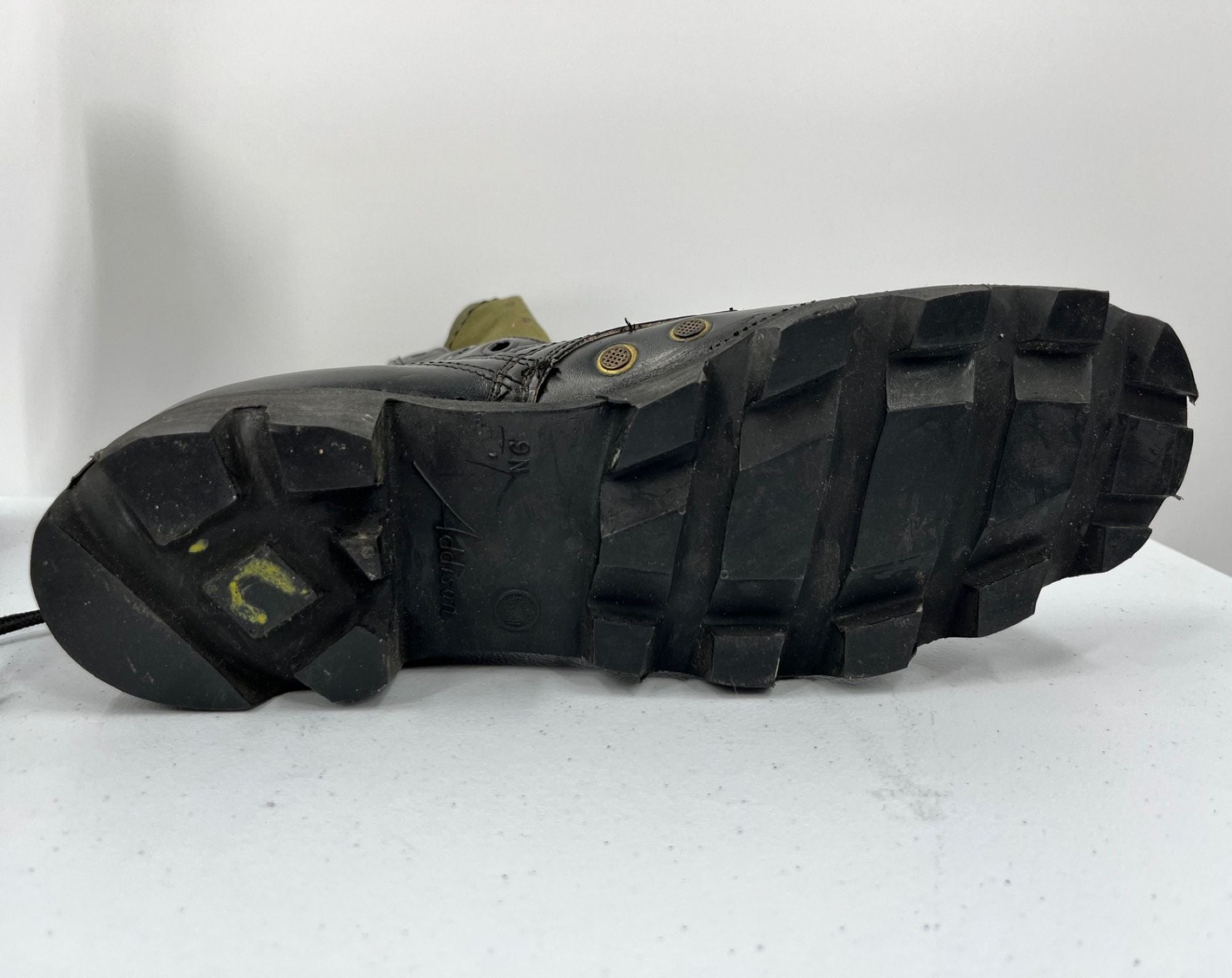 Unissued Vietnam War G.I. OD Green Jungle Boots Size: 9N