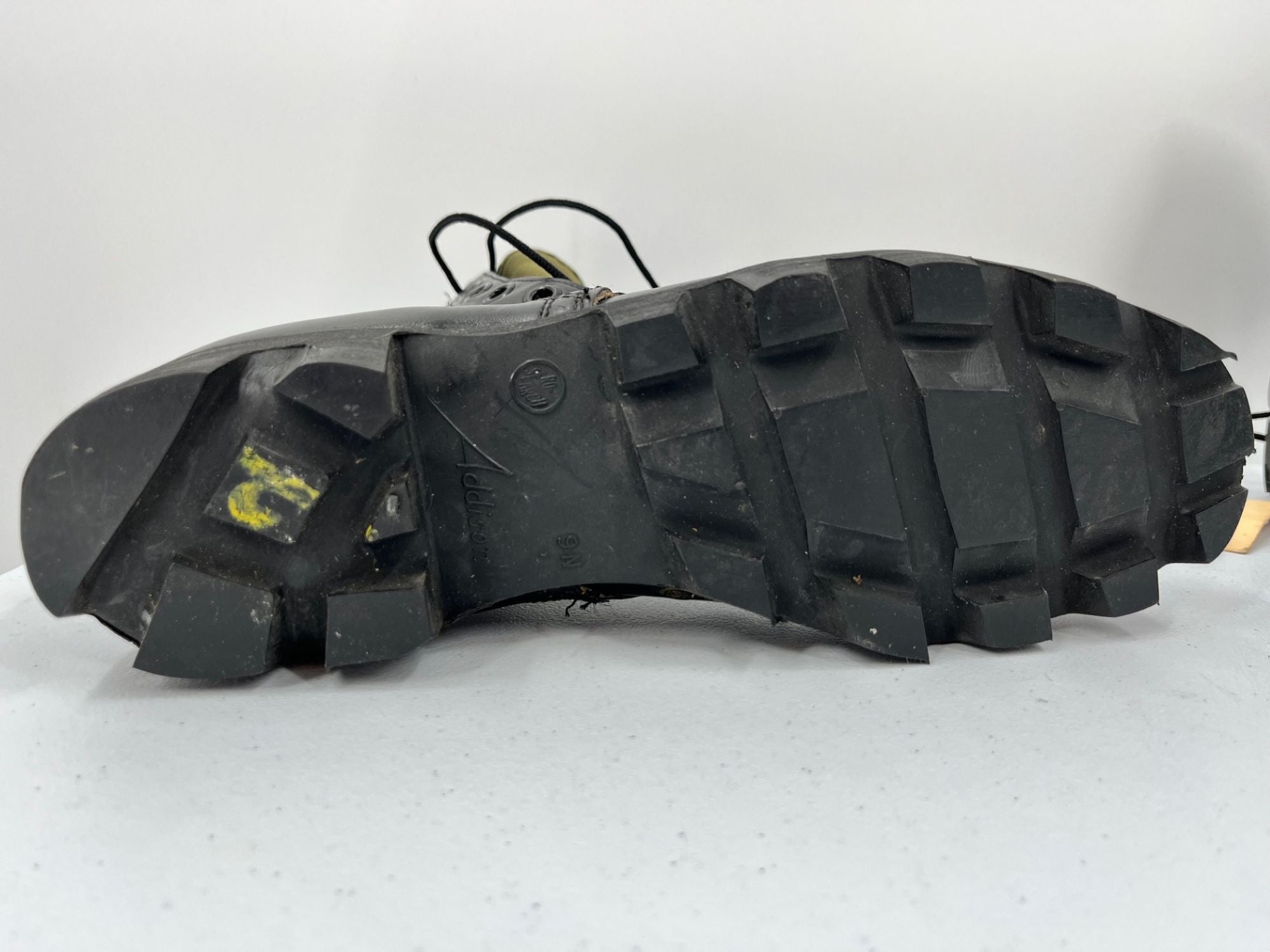 Unissued Vietnam War G.I. OD Green Jungle Boots Size: 9N