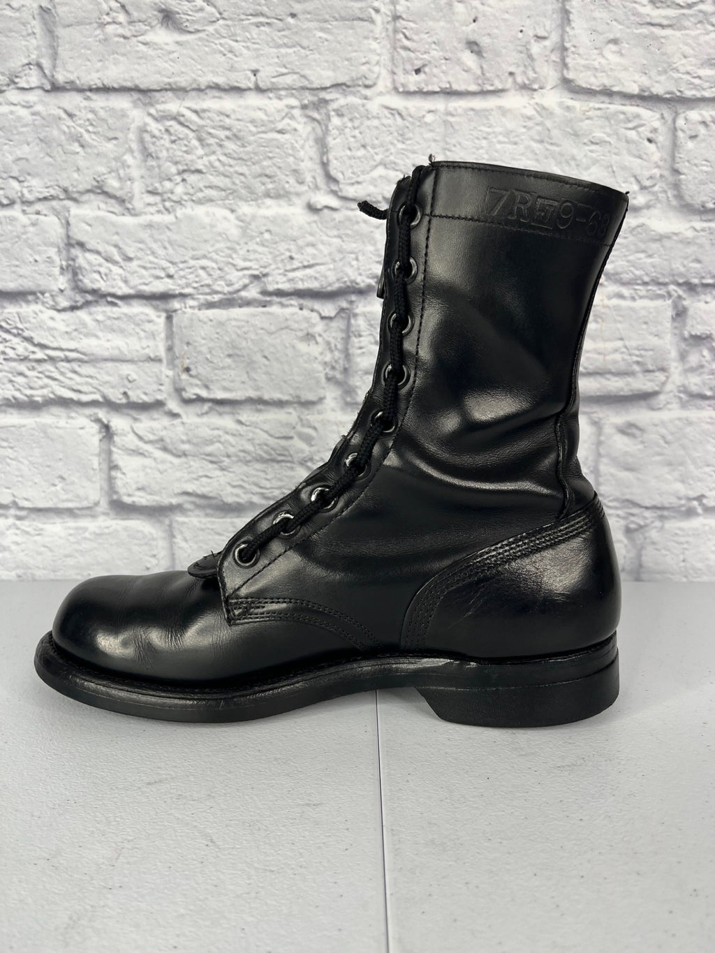 Vietnam Issue Black Leather Combat Boots w/ Zippers Size: 7R
